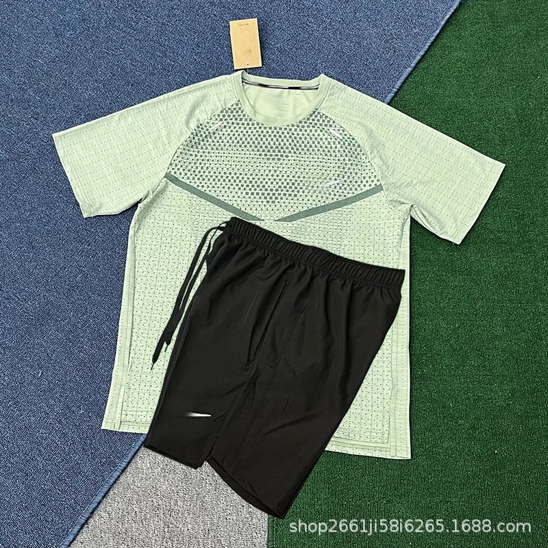 Nike Shirts Short-Sleeve Patterned Running Shirt — T900 Green D218 Black