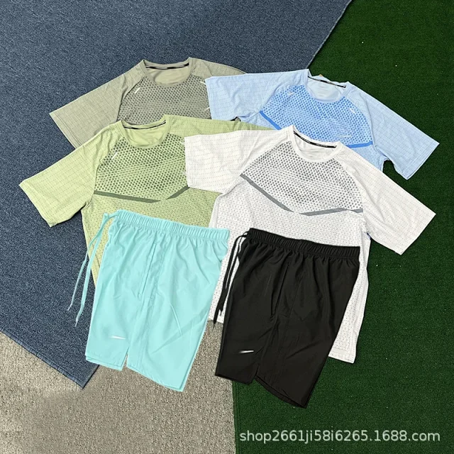Nike Shirts Short-Sleeve Patterned Running Shirt product detail image 2