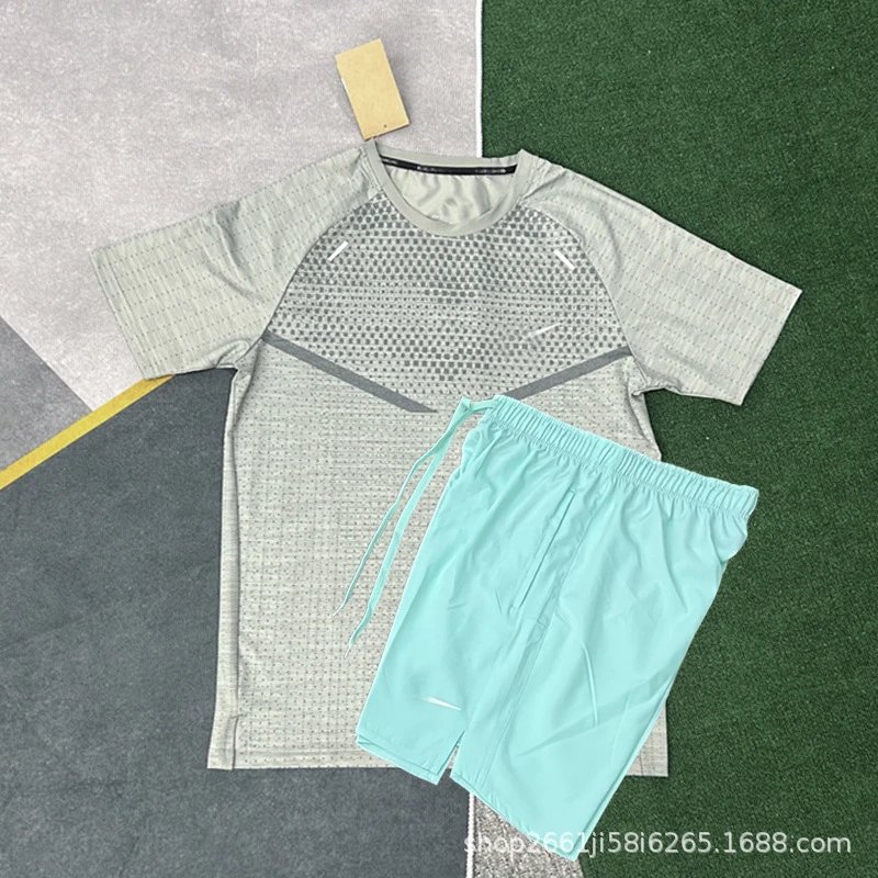 Nike Shirts Short-Sleeve Patterned Running Shirt — T900 light gray D218 green