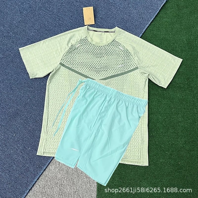 Nike Shirts Short-Sleeve Patterned Running Shirt — T900 Green D218 Green