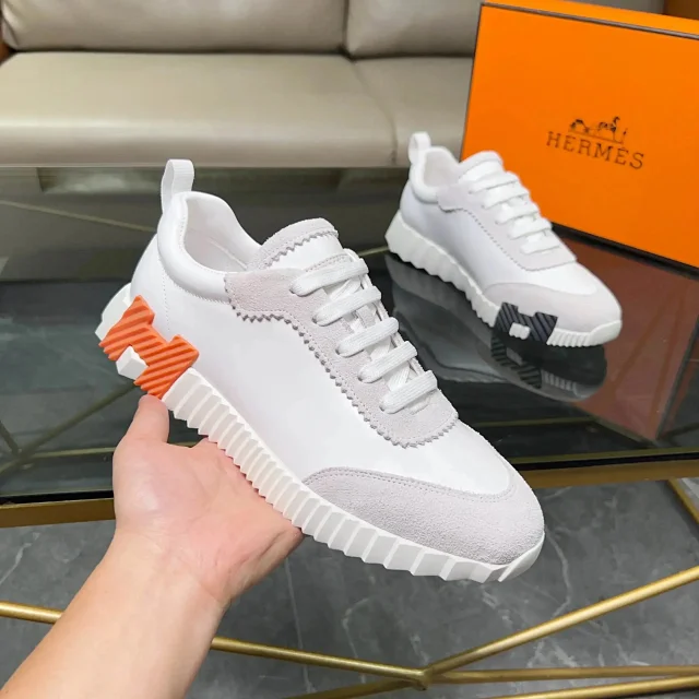 Hermès Sneakers Low-Top Lace-Up with Serrated Sole product detail image 1