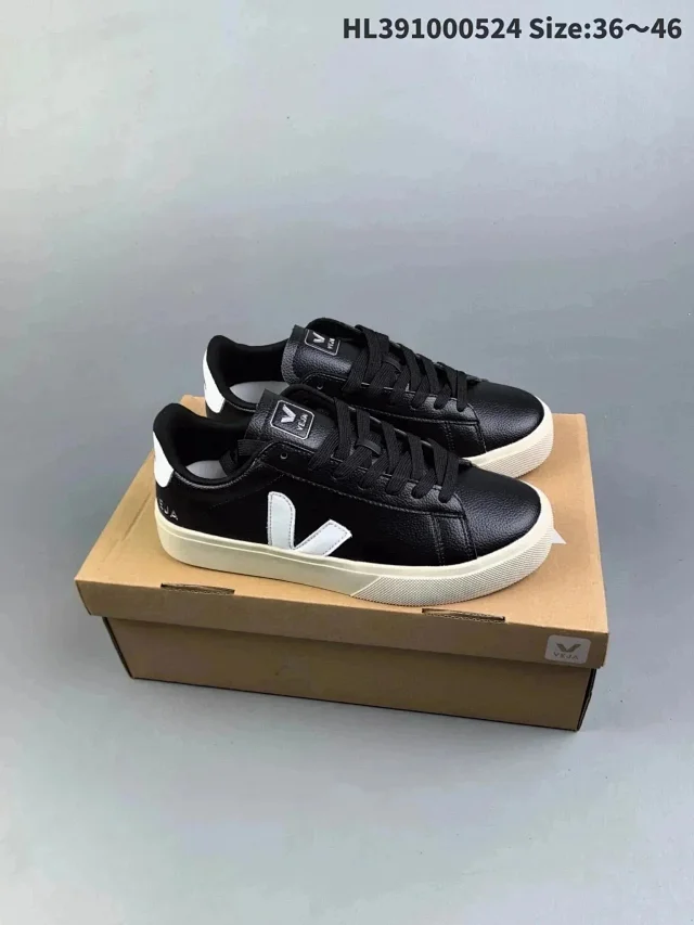 Veja Sneakers Low-top V-logo product detail image 9