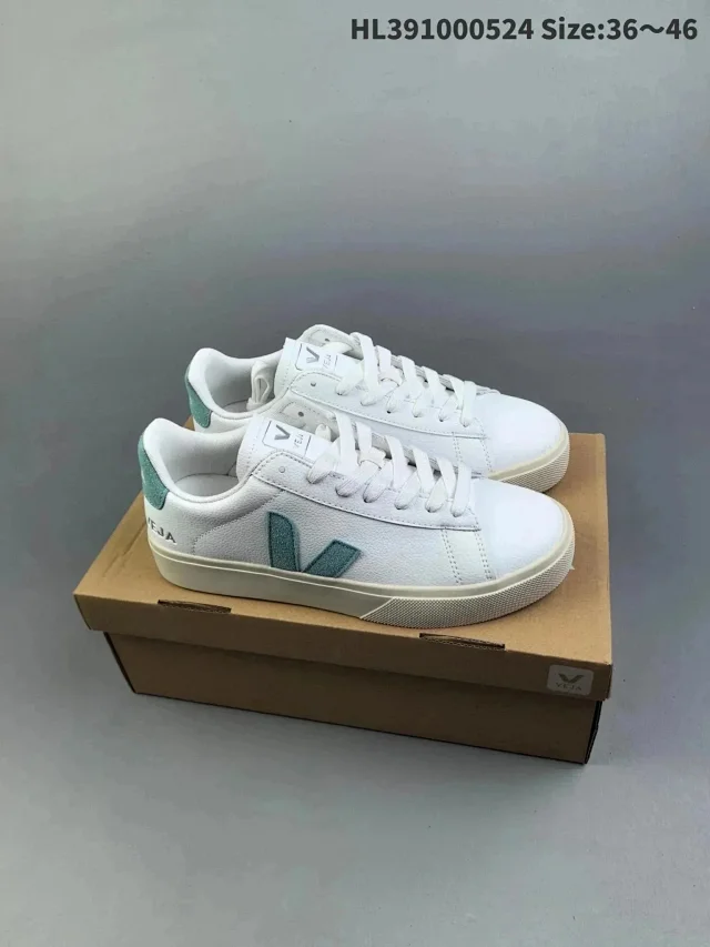 Veja Sneakers Low-top V-logo product detail image 10