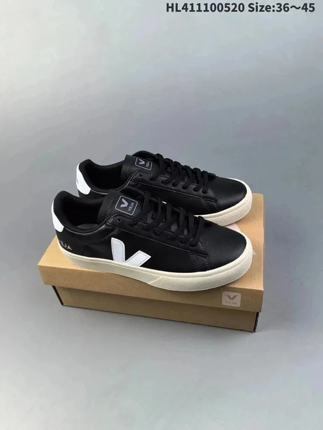 Veja Sneakers Low-top V-logo product detail image 8