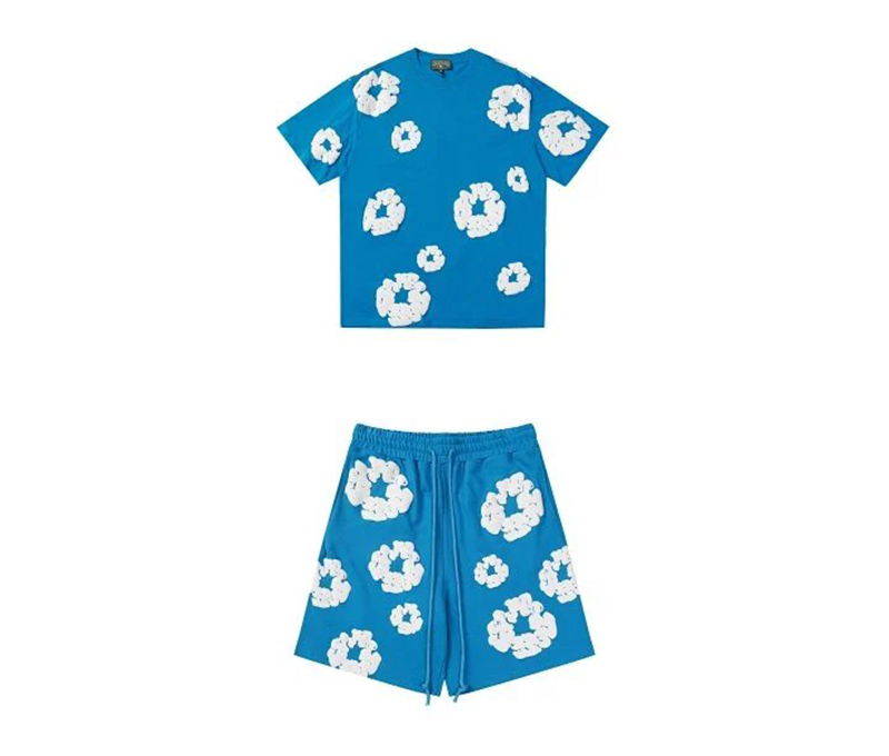 Sky blue white print set (short sleeved+shorts)
