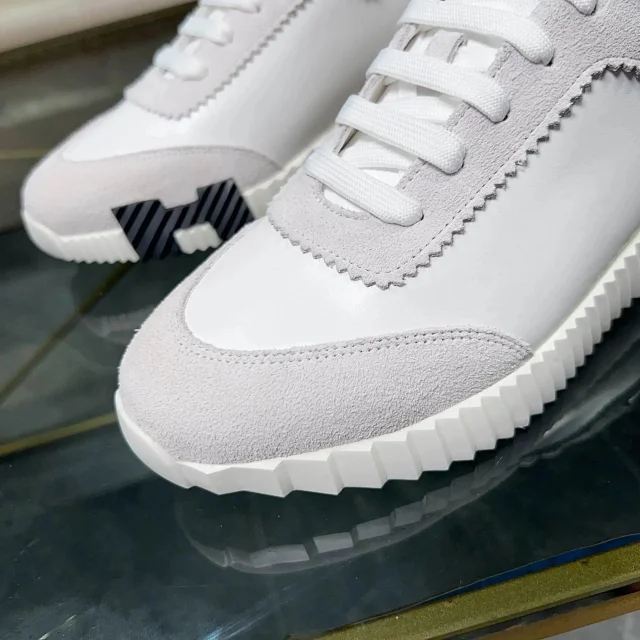 Hermès Sneakers Low-Top Lace-Up with Serrated Sole product detail image 8