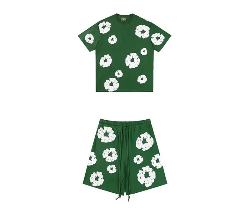 Green white print set (short sleeved+shorts)