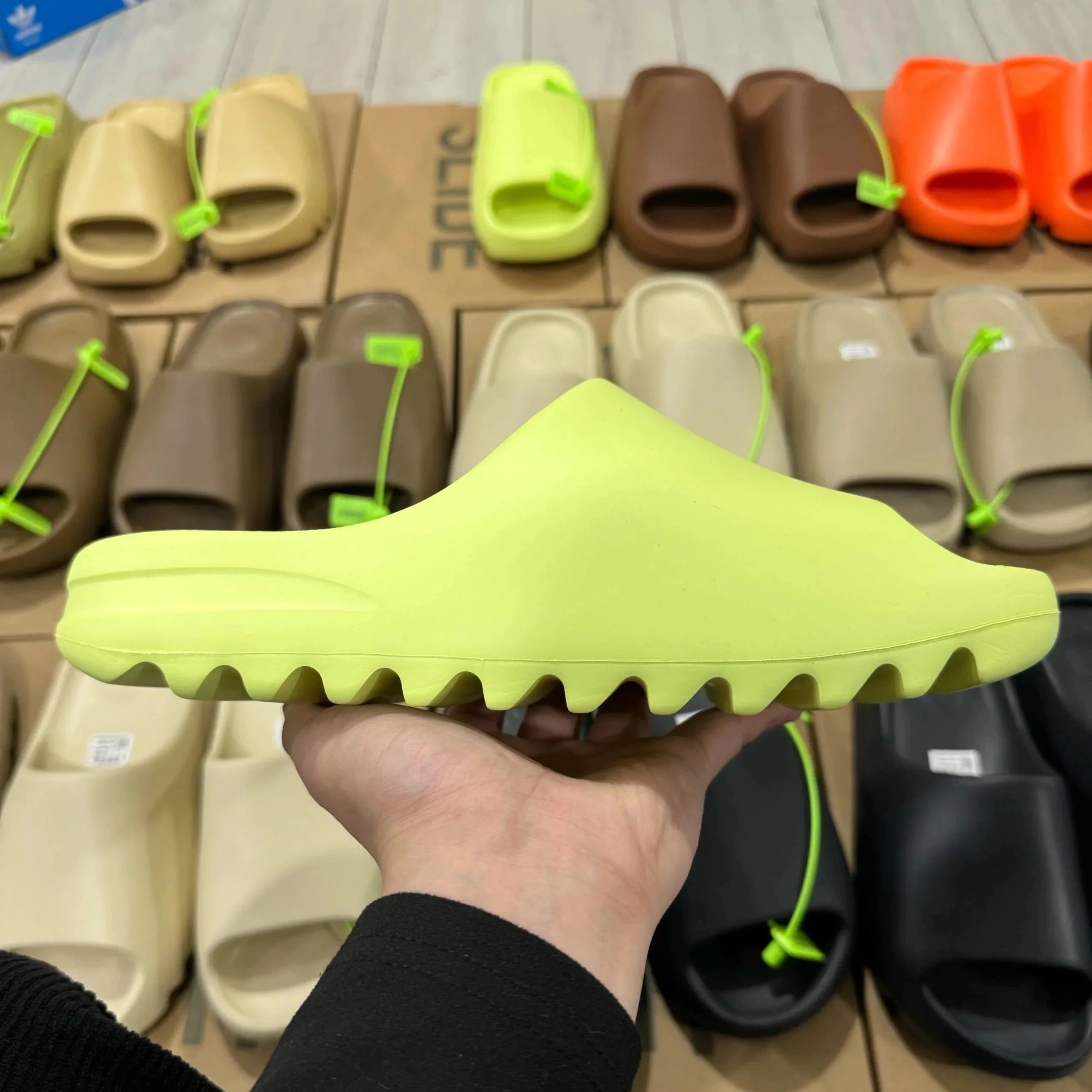 GX6138 Neon Green Smooth