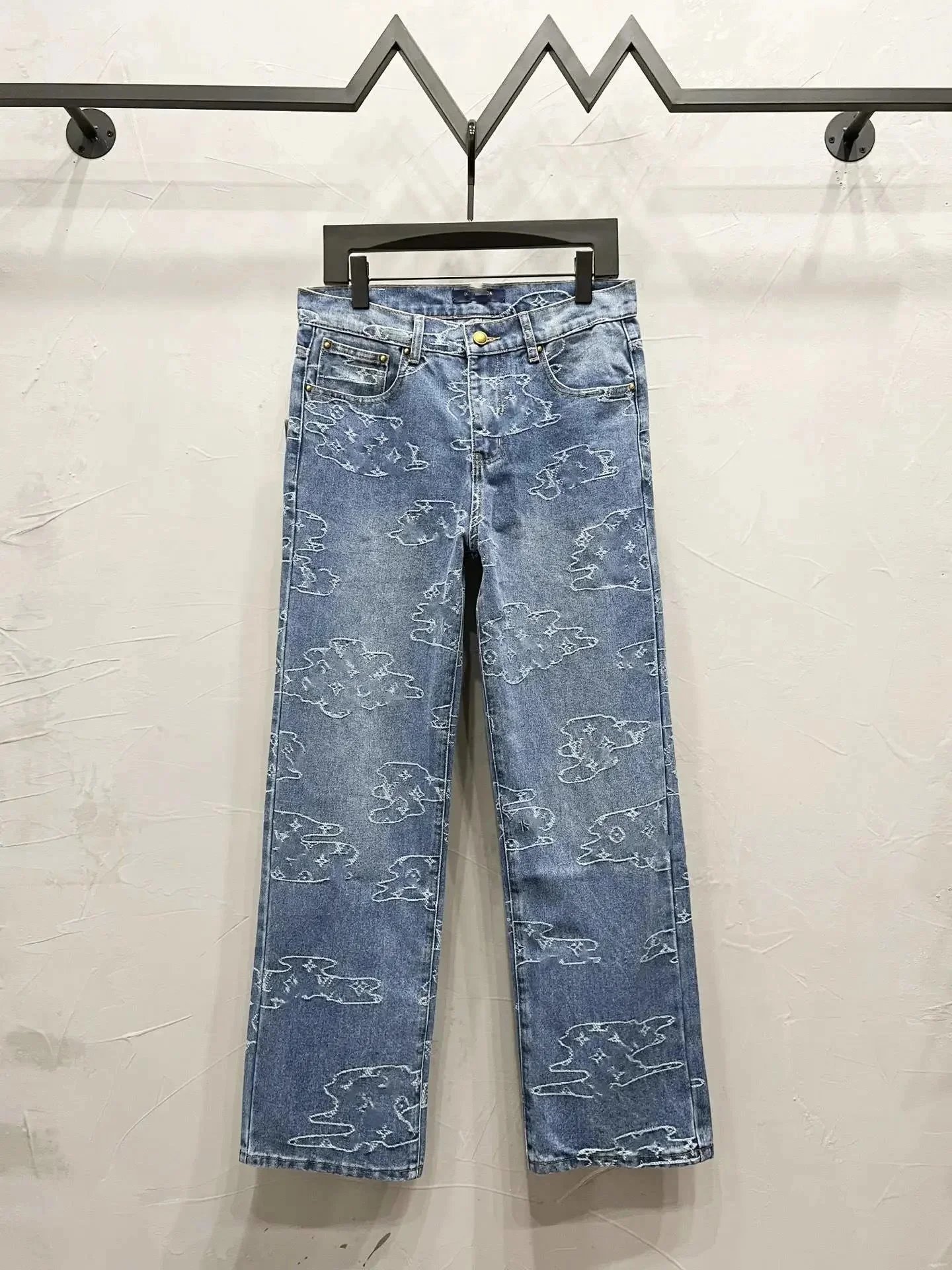 LYM900