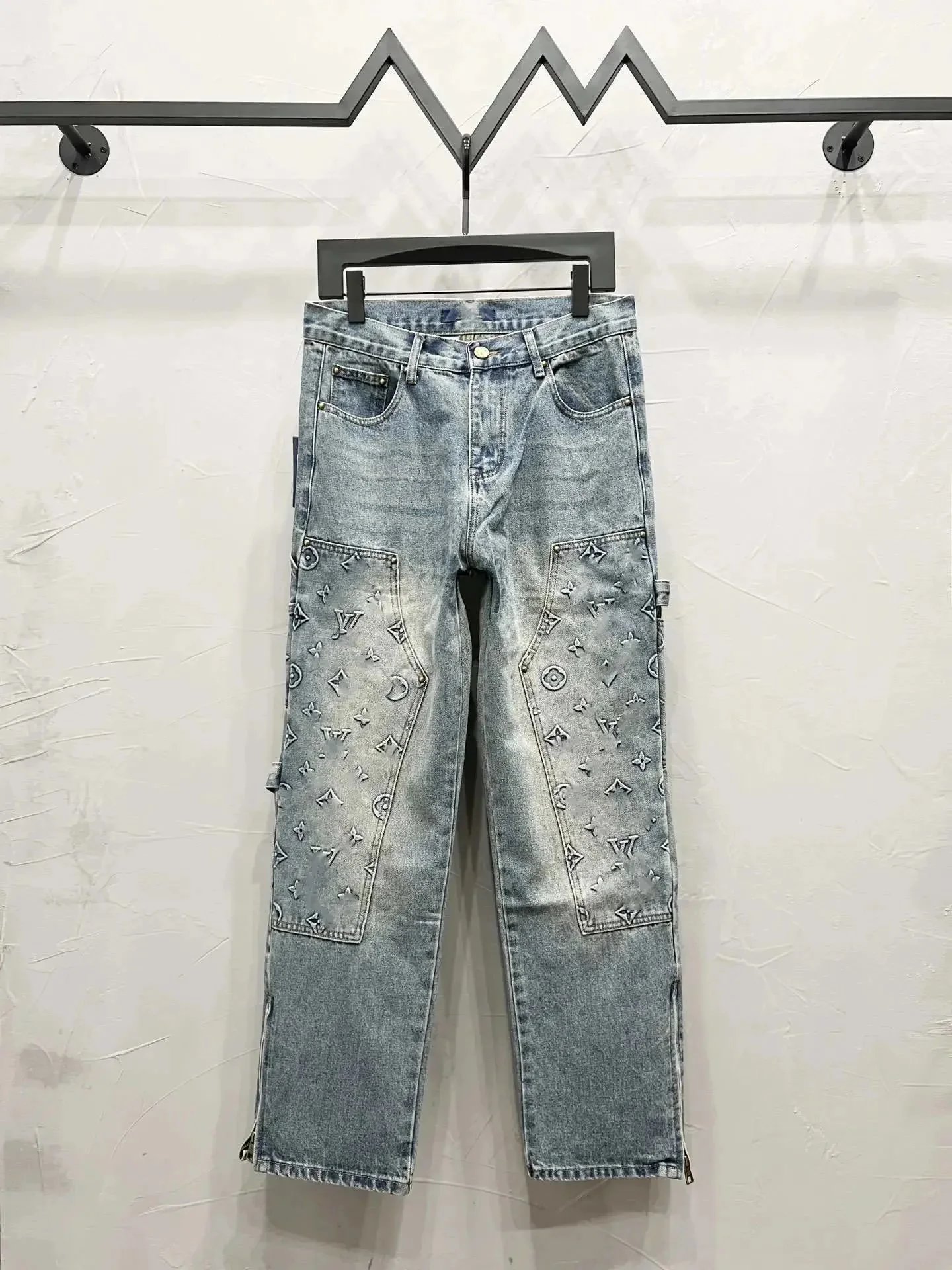 LYM907
