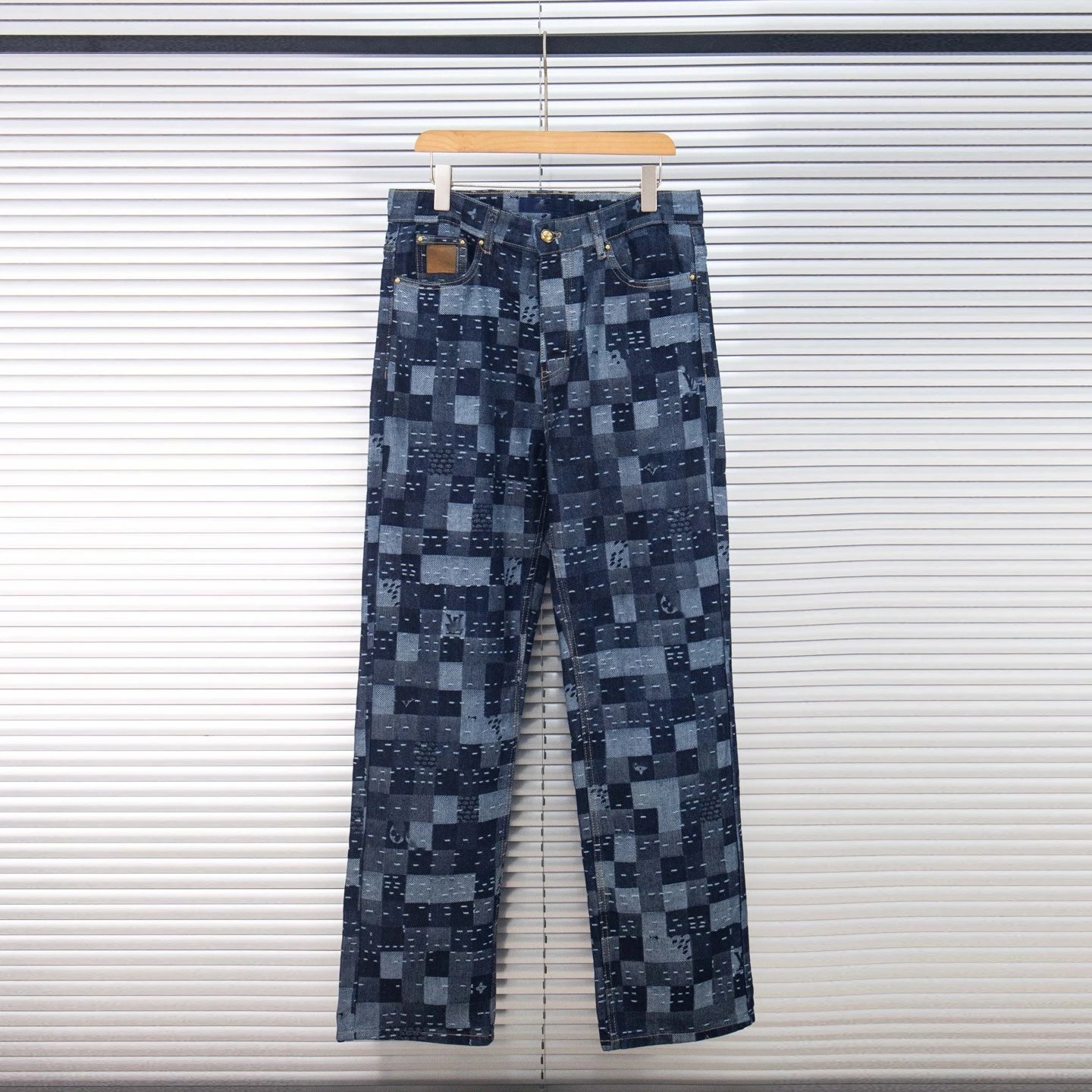 Product view 16