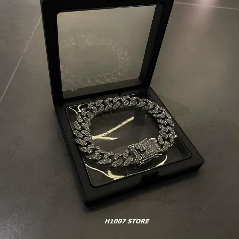 Alloy jewelry Cuban bracelet electroplated with full diamond zinc alloy European and American hip-hop men
