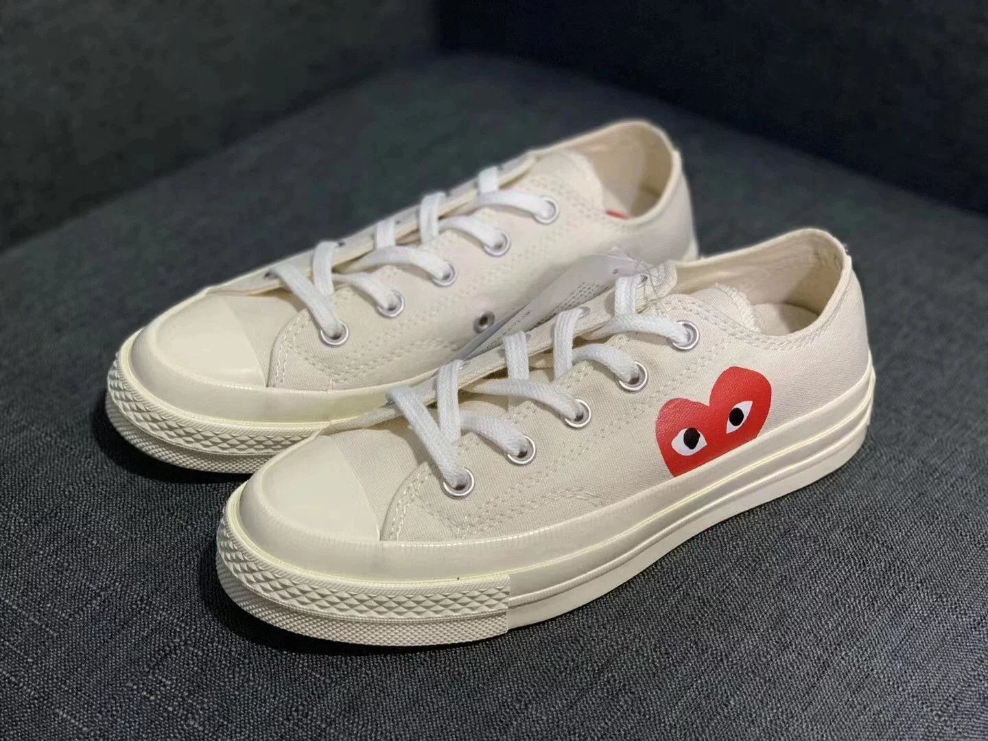 Converse Basic And CDG — White Love Low Help colorway — USFans Spreadsheet photo