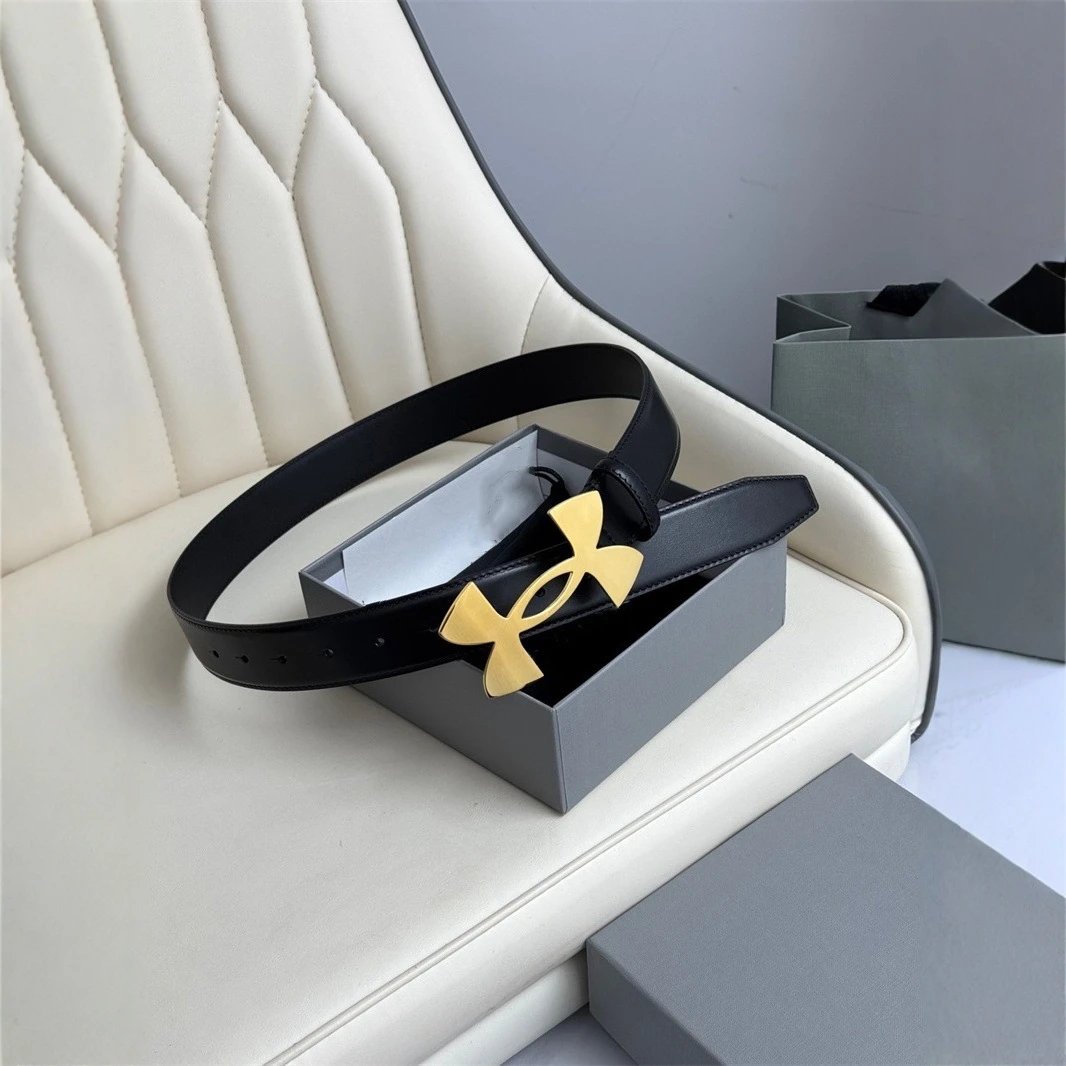 Louis Vuitton Dove 40mm Reversible Belt