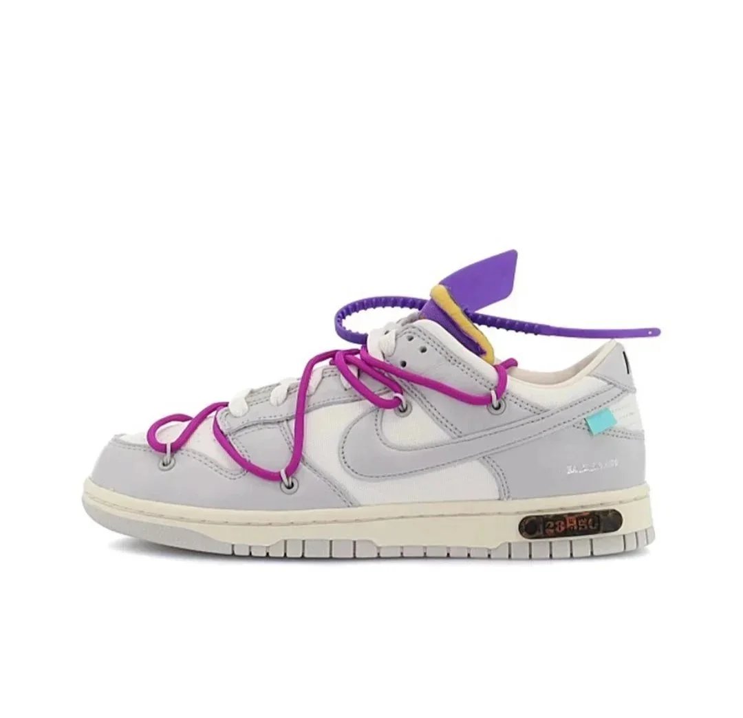 Purple shoelaces and buckles DM1602-111
