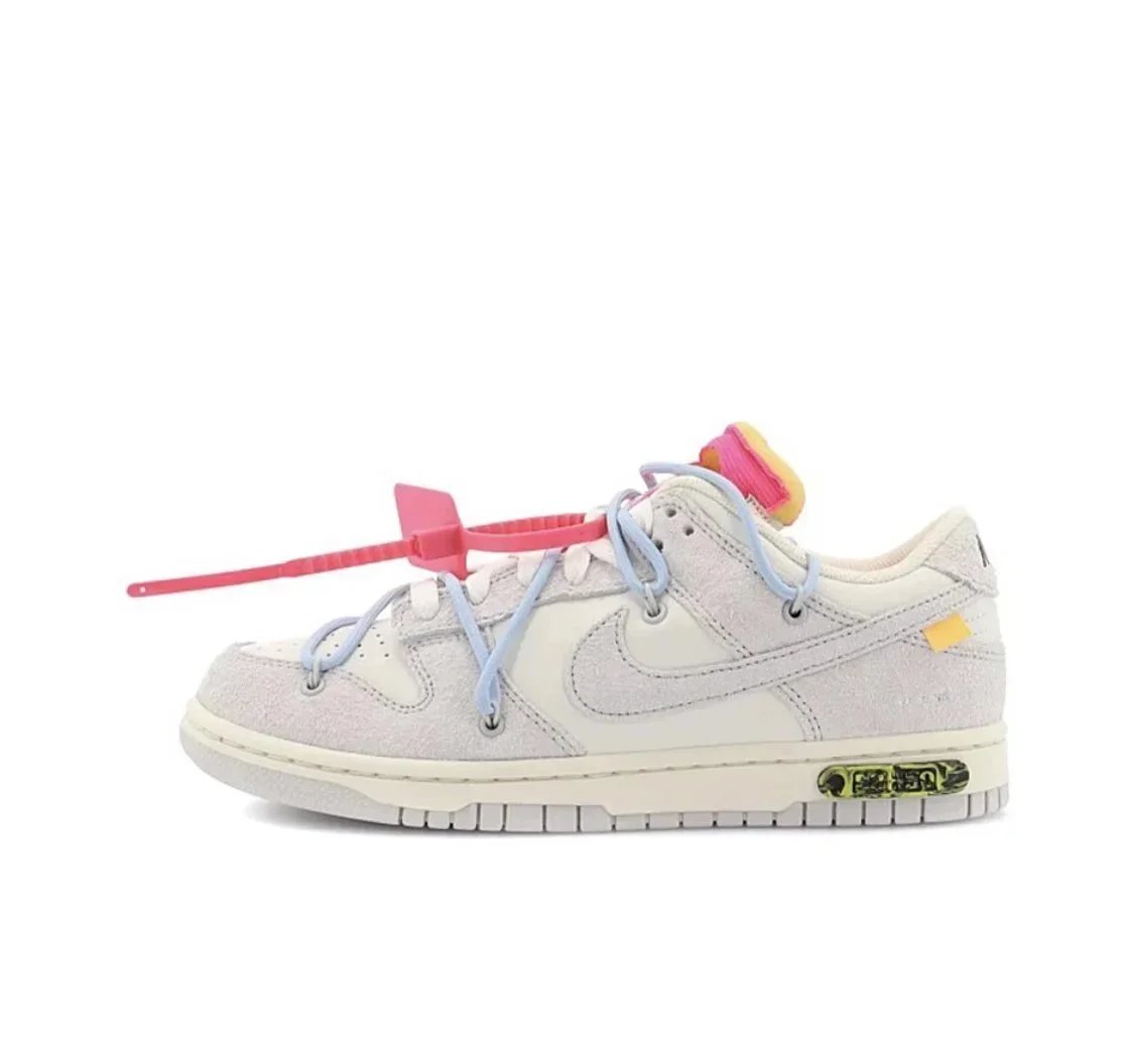 Blue shoelaces with red buckle DJ0950-113