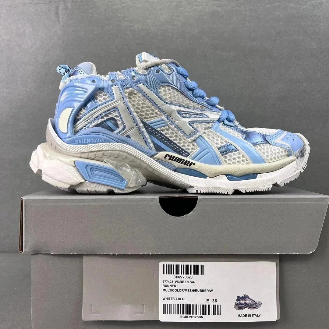7.0 White Blue 9744