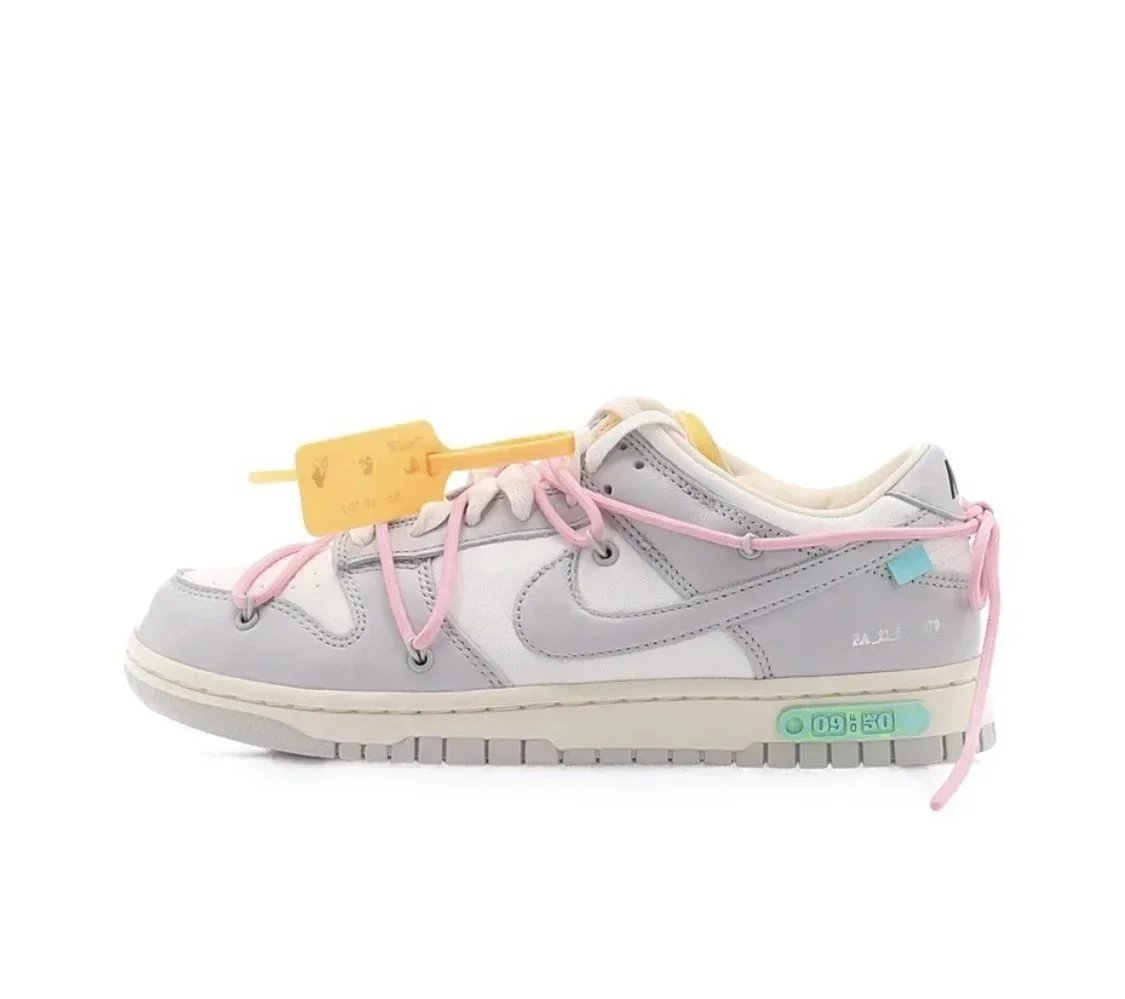 Pink shoelaces with yellow buckle DM1602-109