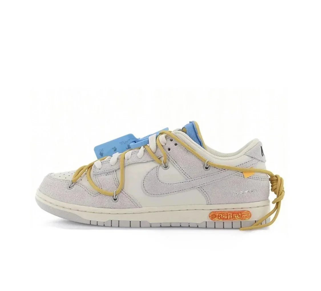 Yellow shoelaces with blue buckle DJ0950-102