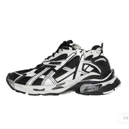 7.0 Black and White 9010