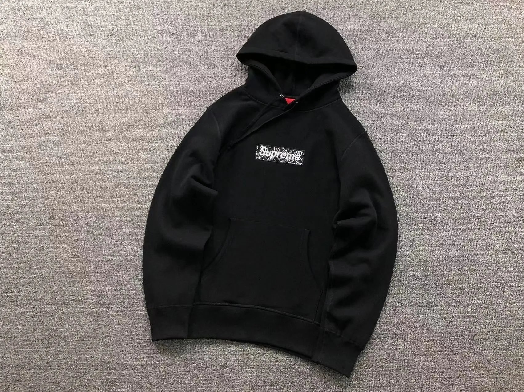 Supreme Hoodies & Sweatshirts Collegiate Number 8 Graphic Crewneck Sweatshirt — E513# Cashew Blossom Black