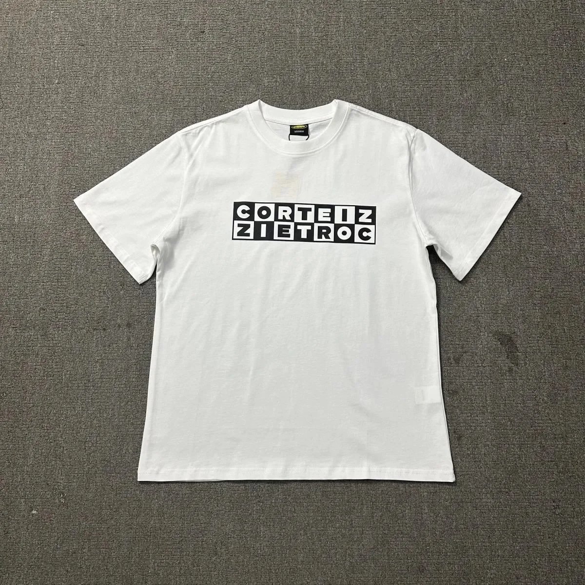 Corteiz T-Shirts Short-Sleeve Crewneck Graphic T-Shirt — 3255 White