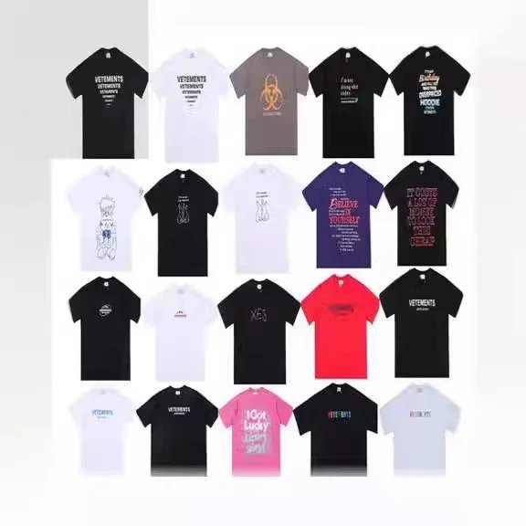 VETEMENTS Graphic T-Shirts [40