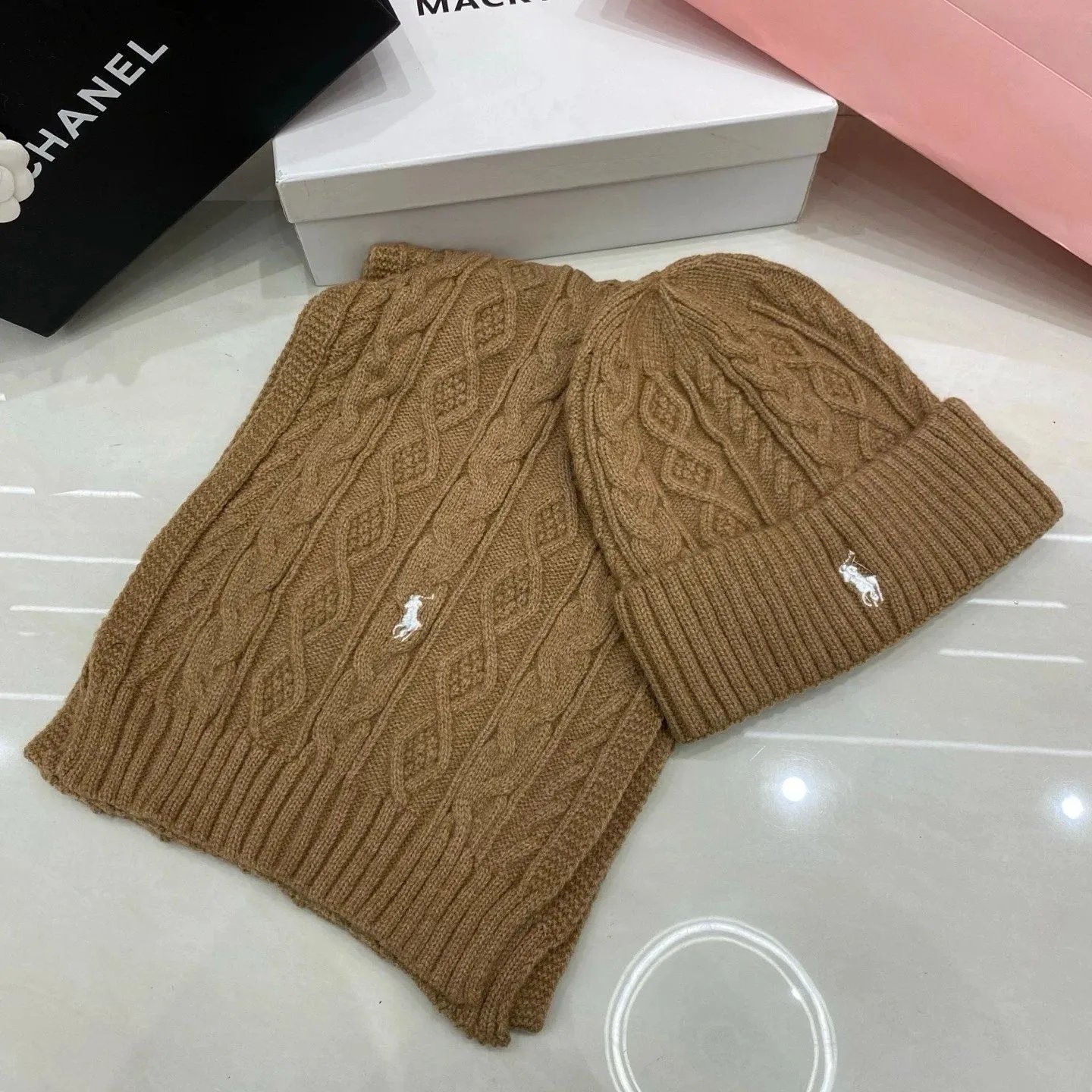 Product view 27