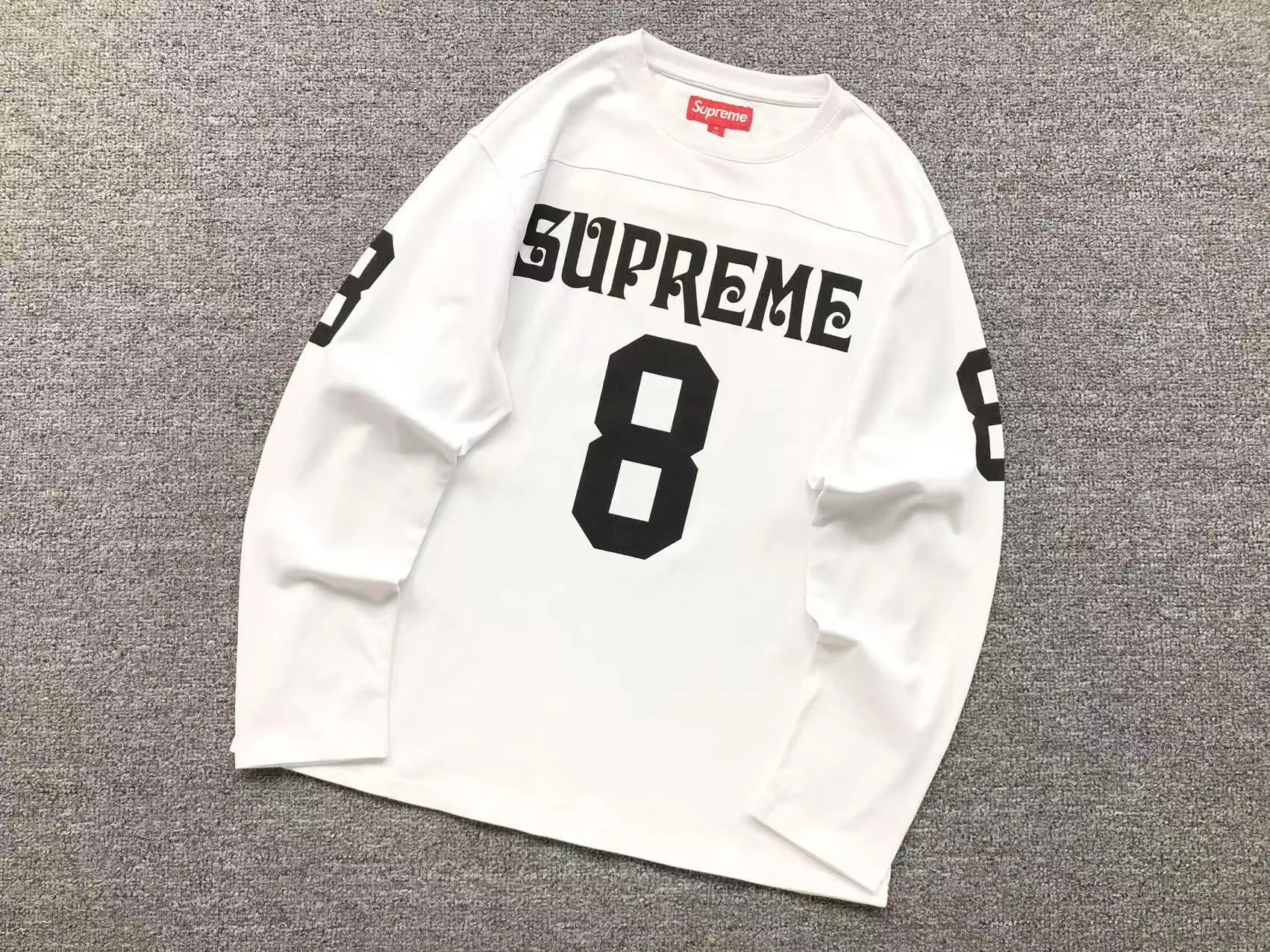 Supreme Hoodies & Sweatshirts Collegiate Number 8 Graphic Crewneck Sweatshirt — E589# Long-sleeve white soccer jersey