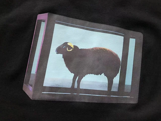 Supreme T-Shirts Sheep Print product detail image 7