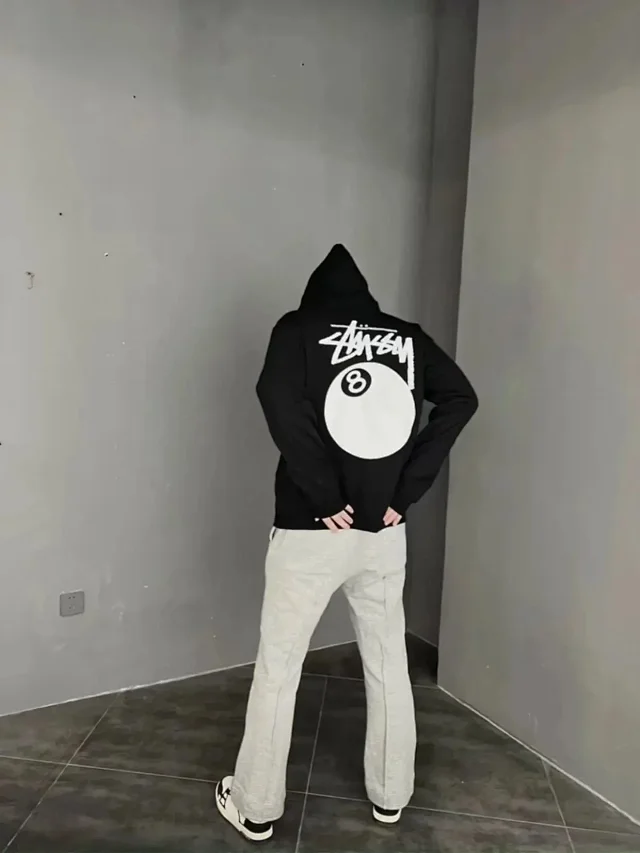 Stüssy Hoodies & Sweatshirts 8-Ball Logo Hooded Sweatshirt product detail image 5
