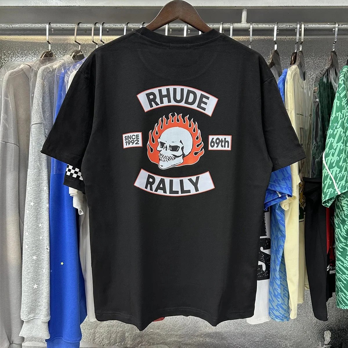 Rhude T-Shirts Hotel Mont Blanc Graphic — 50121 Black