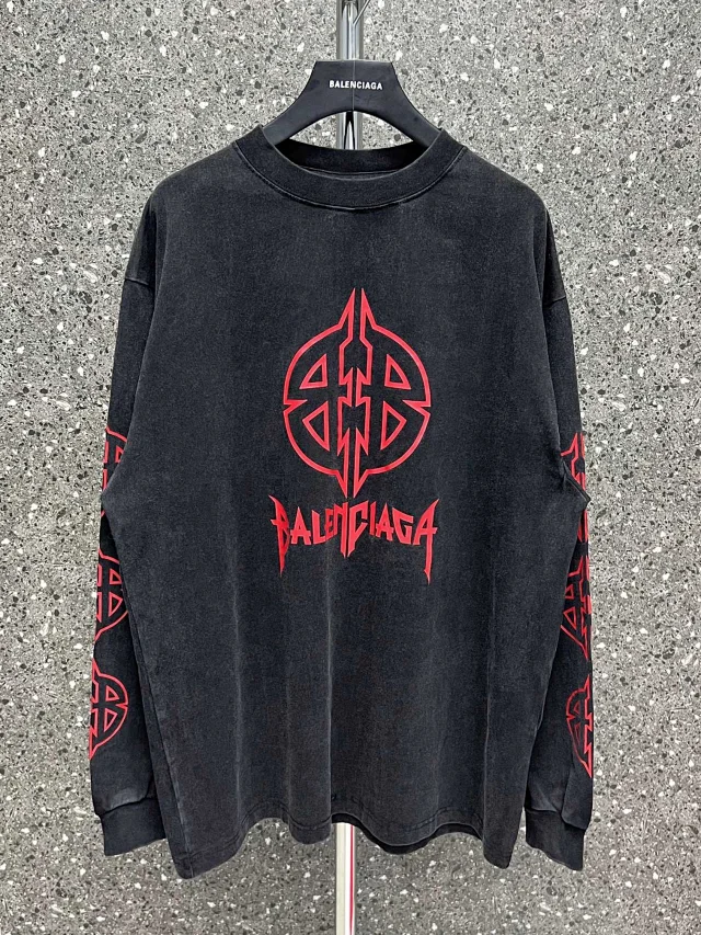 Balenciaga Long Sleeve T-Shirt