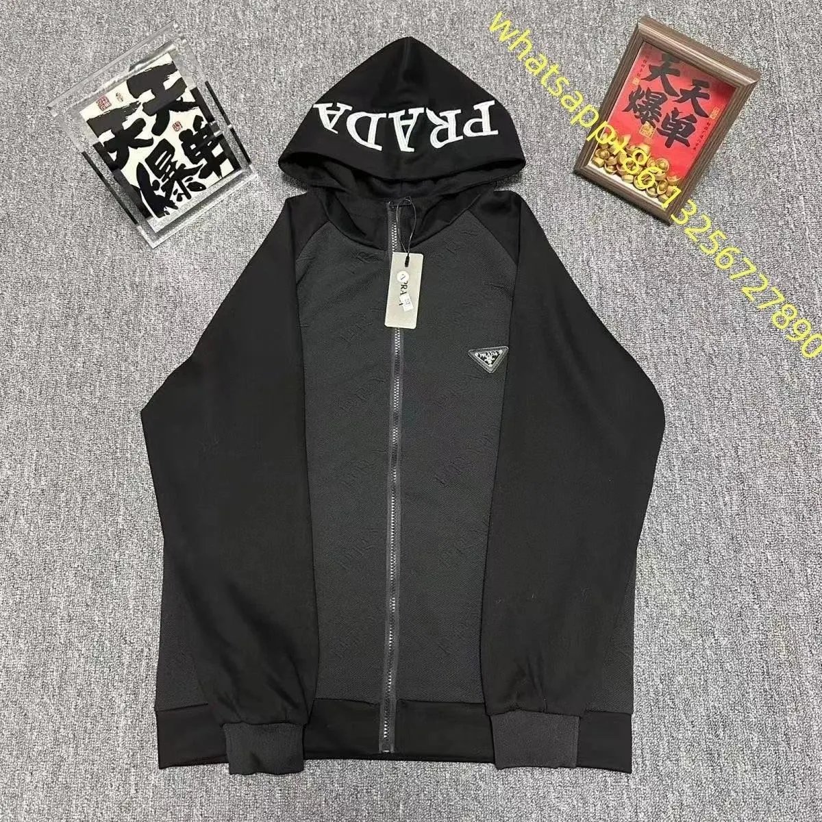 Prada25