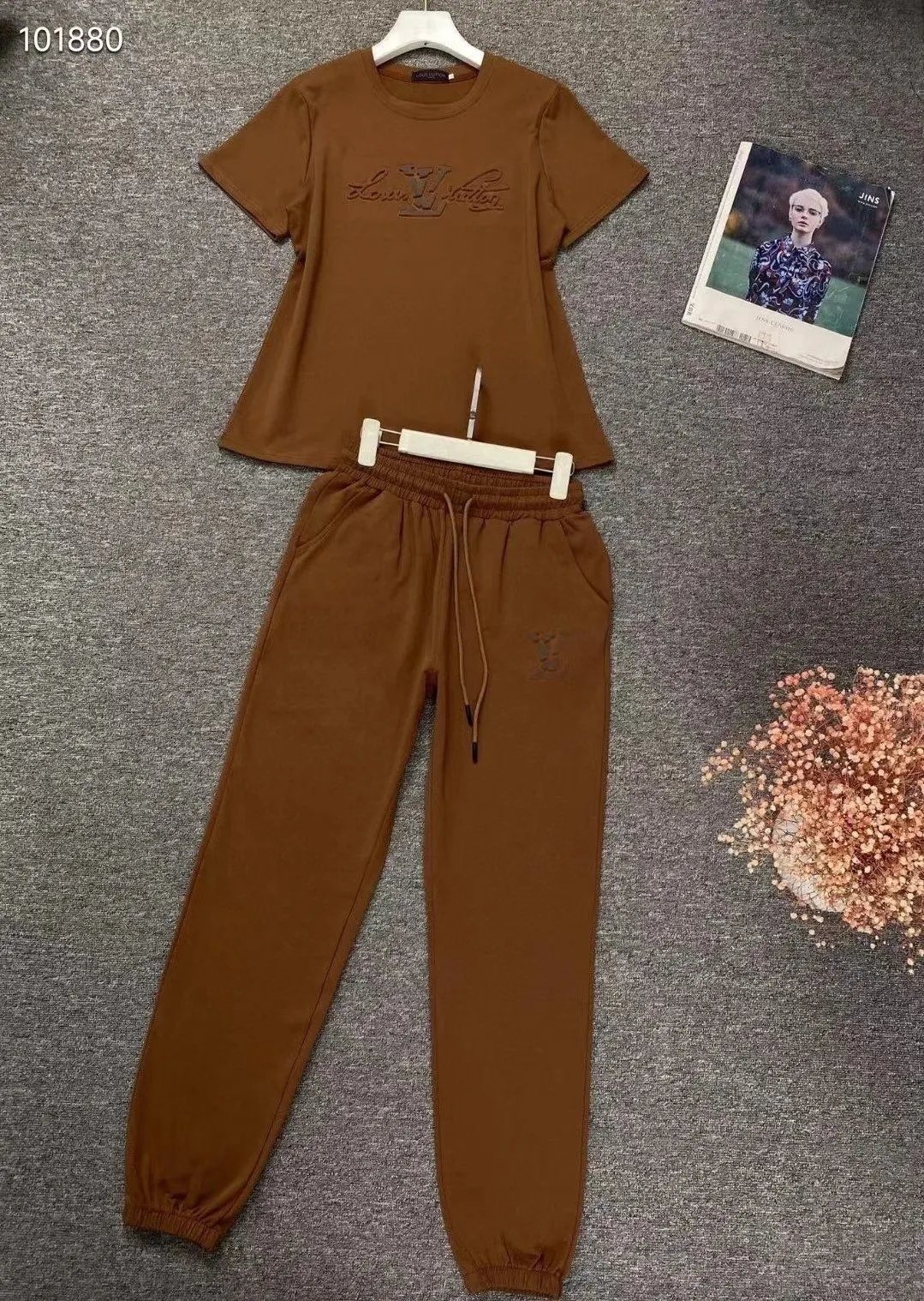 Product view 16