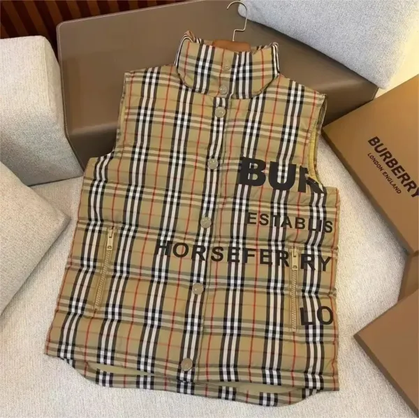 Burberry Horseferry Check Quilted Vest Beige - 1