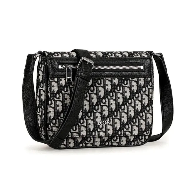 Dior Crossbody Bags Zip-Front Bag product detail image 10