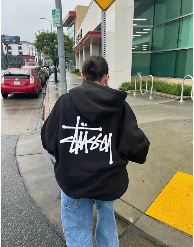 Stüssy Hoodies & Sweatshirts 8-Ball Logo Hooded Sweatshirt product detail image 3
