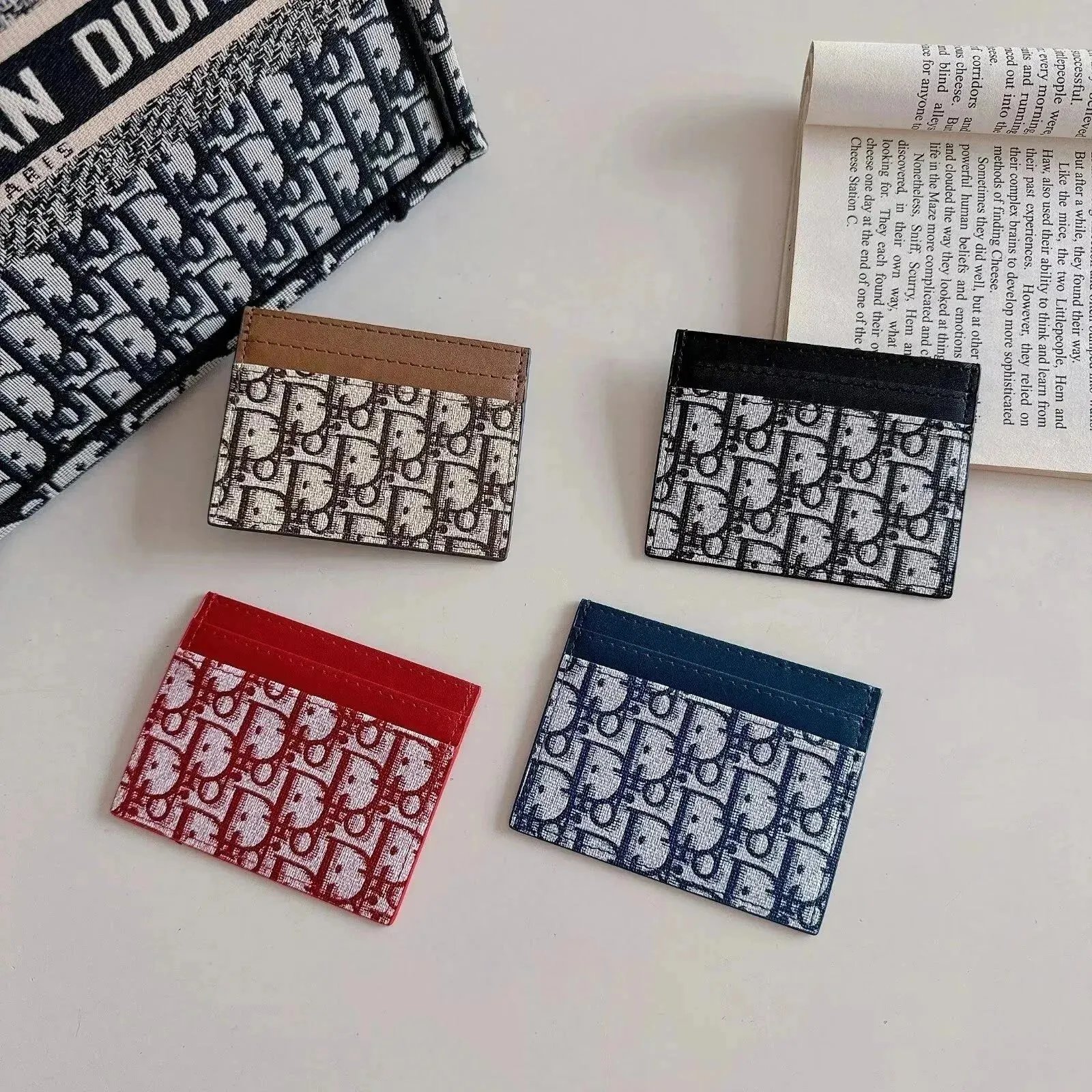 Dior Oblique Card Holder [37 s