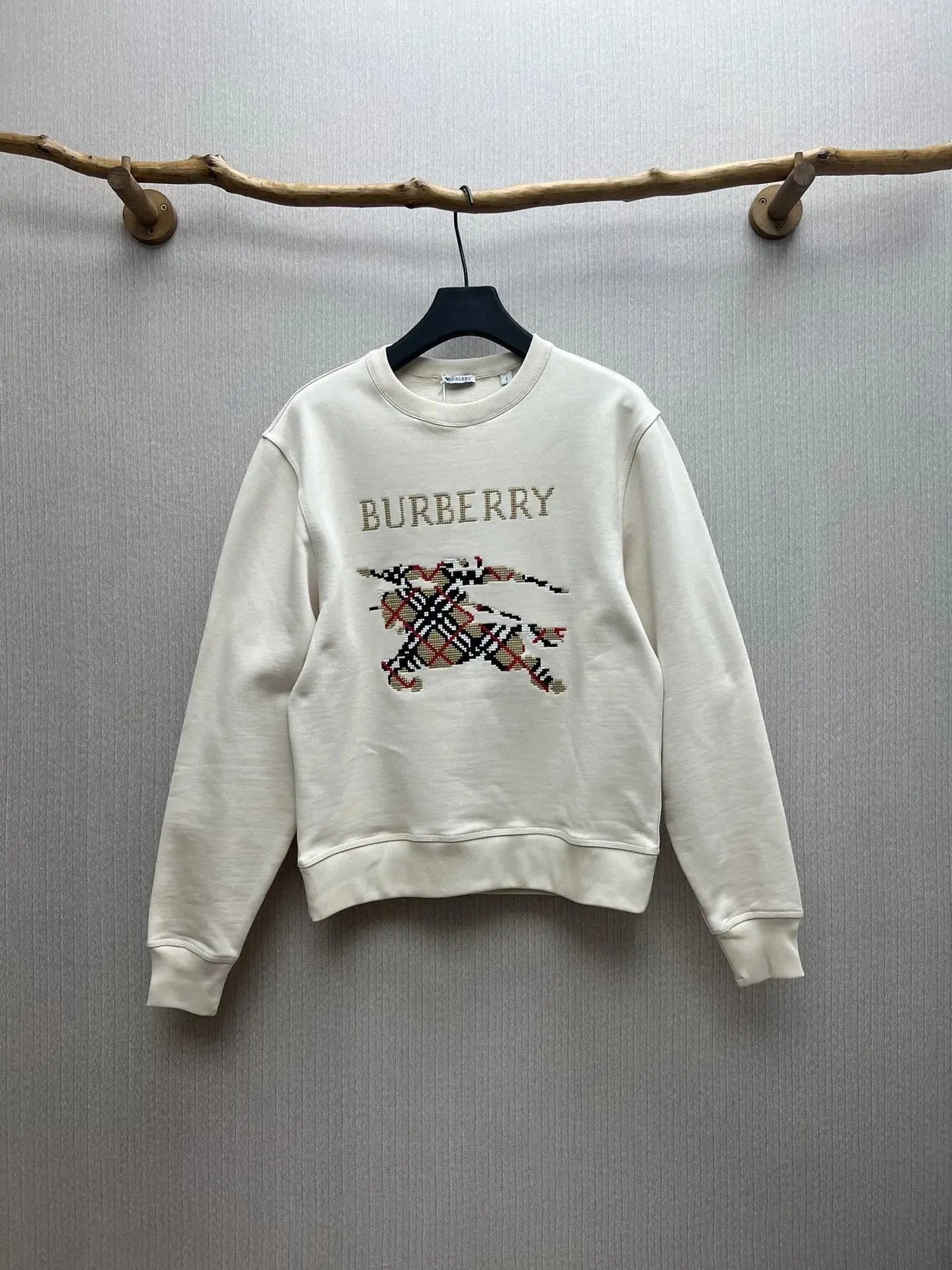 Burberry Equestrian Knight Log