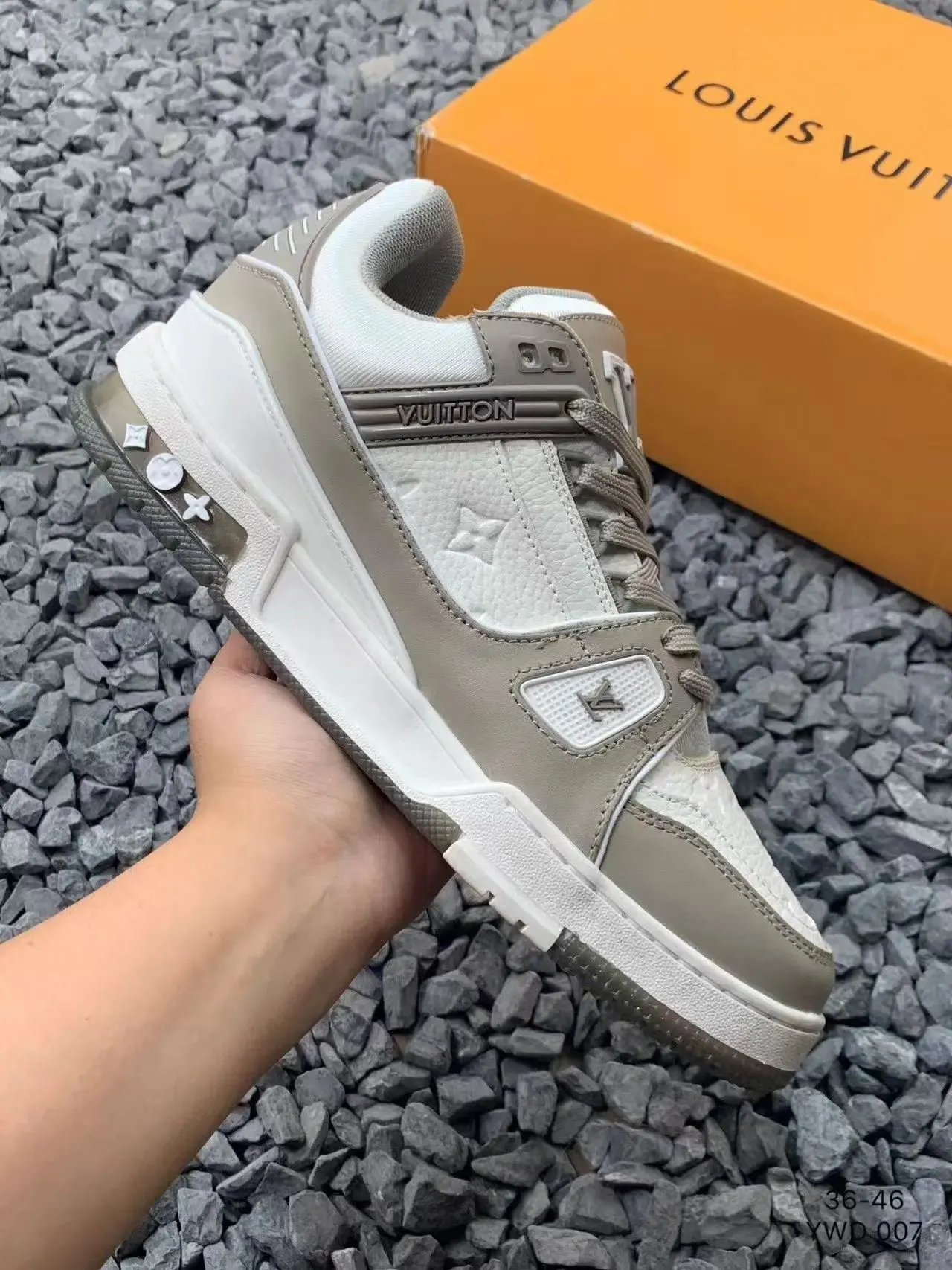 Product view 18