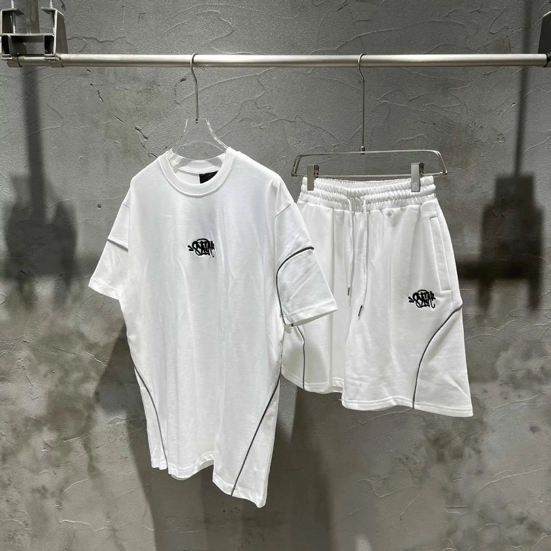 Unbranded Reflective piping graffiti-logo T-shirt and shorts set image 2