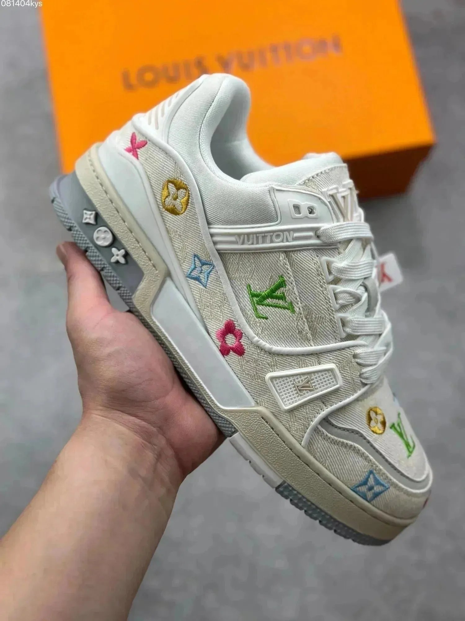 Product view 16