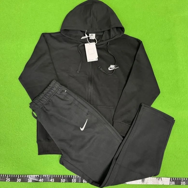 Nike Hoodie & Pants Set [38 st