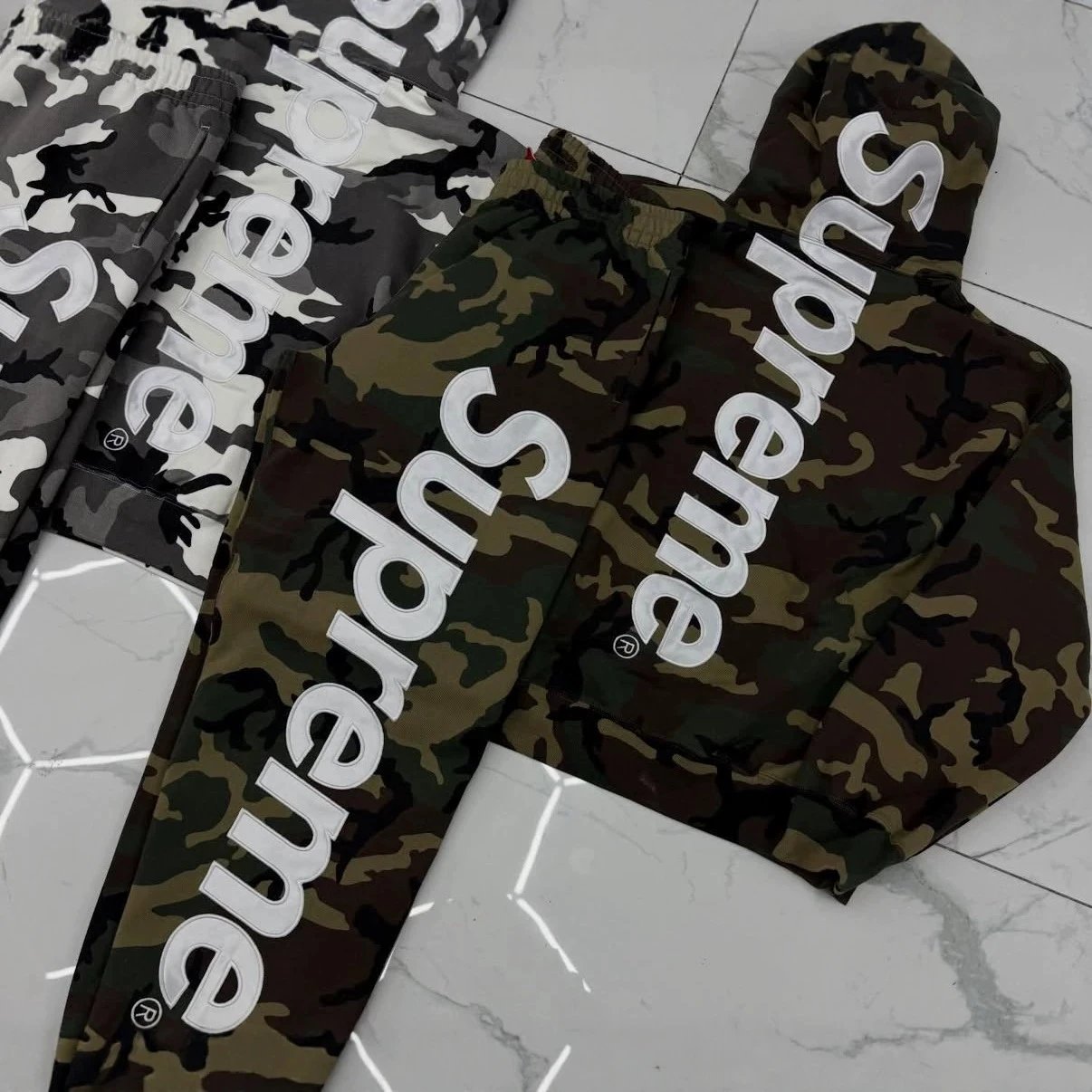 Supreme Hoodies & Sweatshirts Logo Appliqué Camouflage Hooded Sweatshirt image 6
