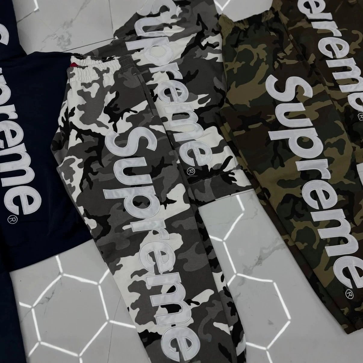 Supreme Hoodies & Sweatshirts Logo Appliqué Camouflage Hooded Sweatshirt image 4