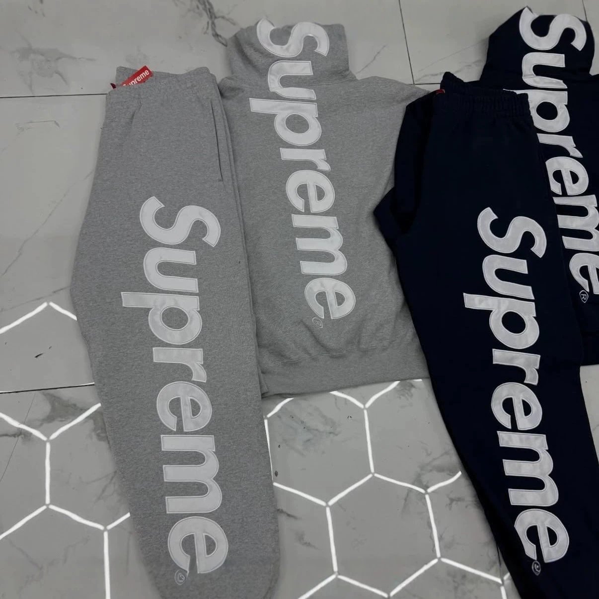 Supreme Hoodies & Sweatshirts Logo Appliqué Camouflage Hooded Sweatshirt image 5