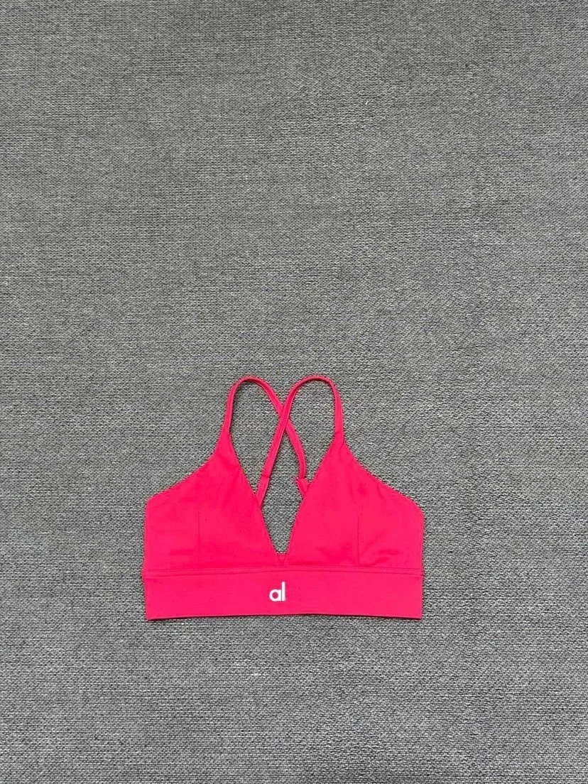 Alo Yoga Underwear V-Neck Crisscross-Back Sports Bra — Rose pink