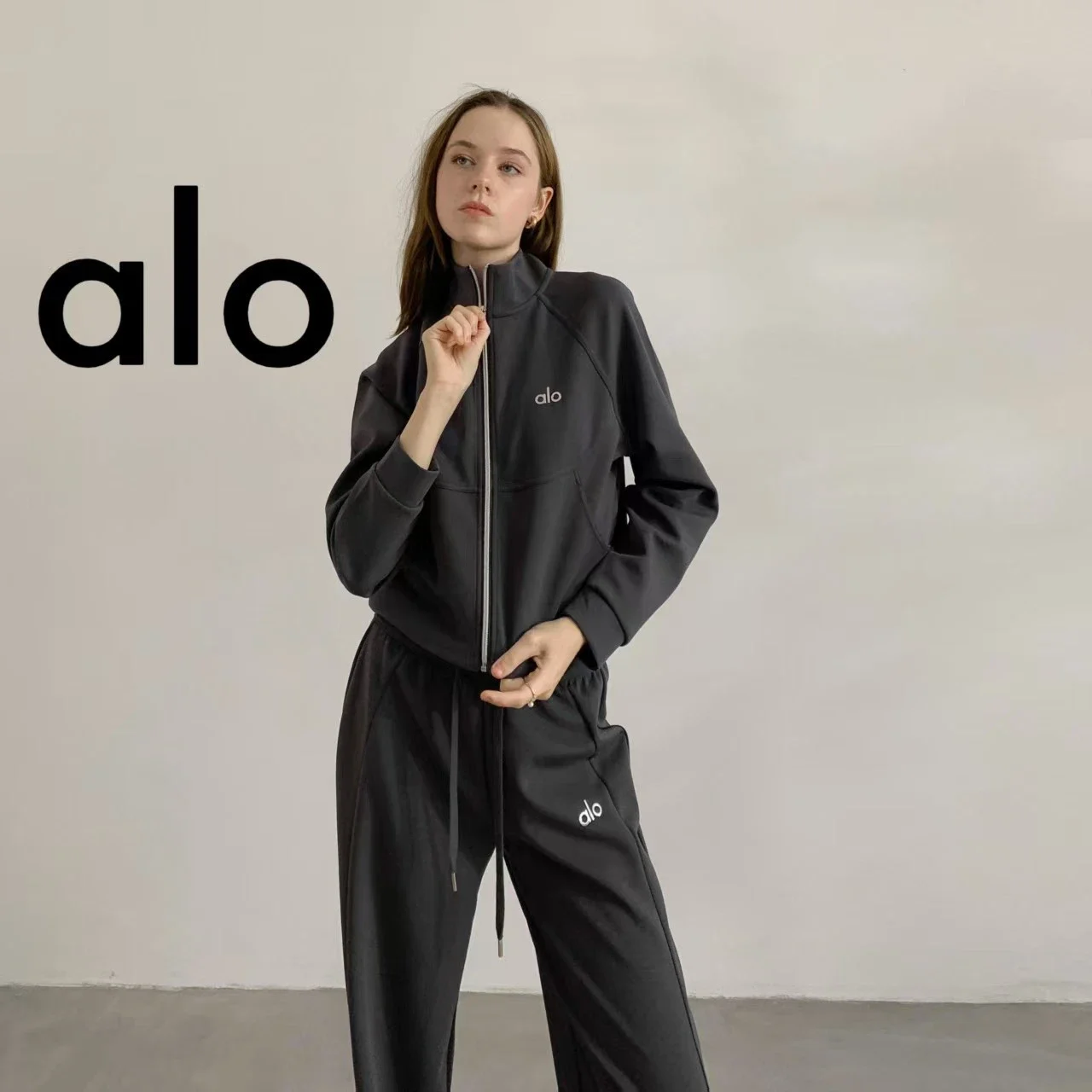 Women's yoga sports coat spring and autumn loose stand-up collar cardigan zipper sweatshirt running fitness yoga clothing top *no quality issues, no reason to return