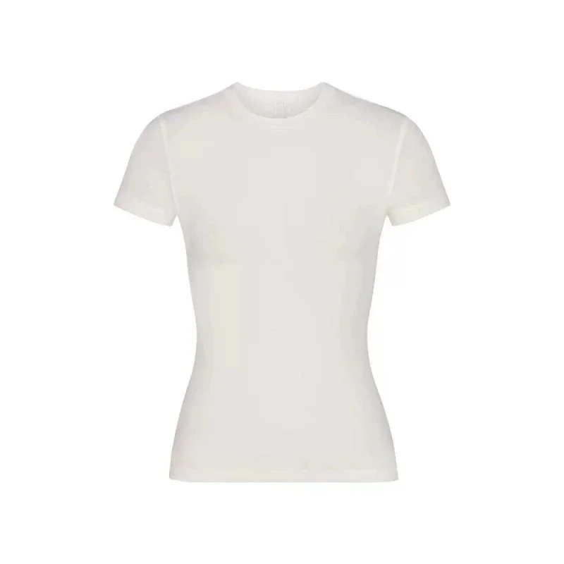 Fitted crew tee